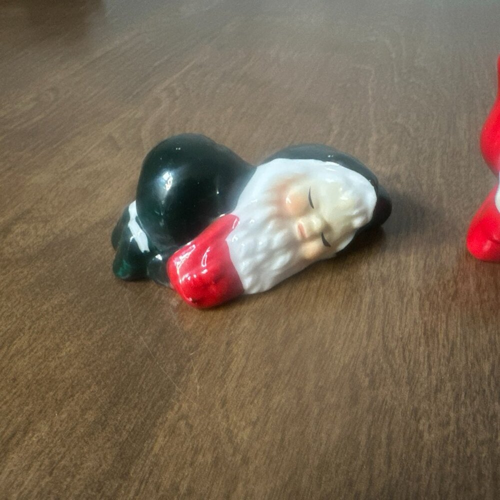 Christmas Sleeping Elves Pixies Vintage Miniature Figurine Lot Of 3 Ceramic - Picture 3 of 7